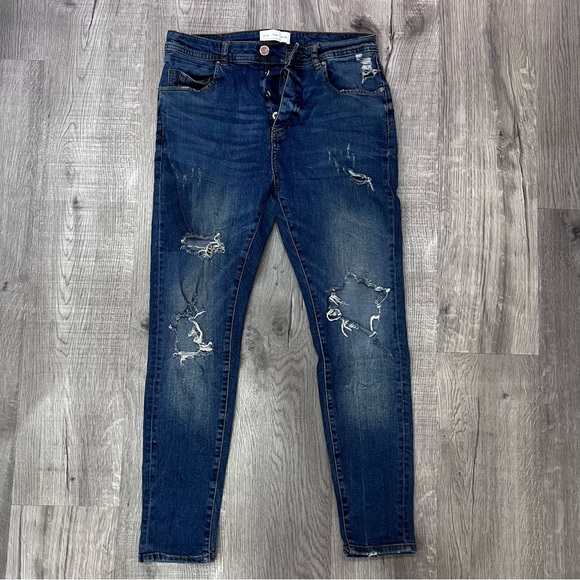 Zara Distressed Denim Jeans - Picture 1 of 4